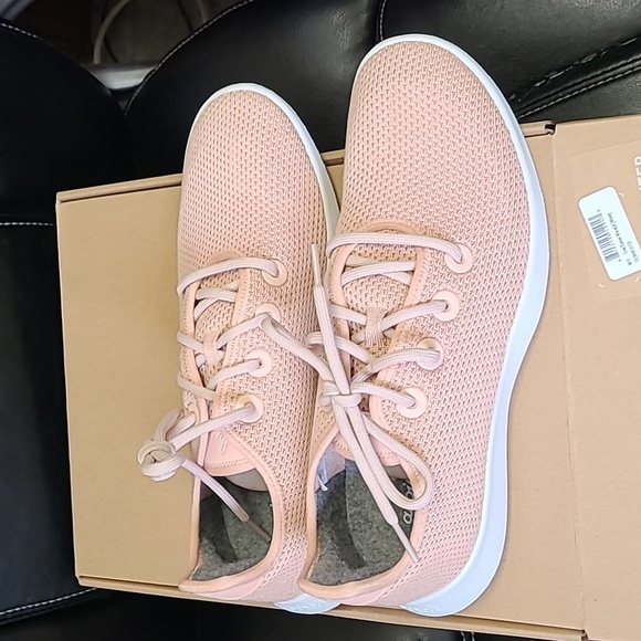 NIB Allbirds Women's Tree Runners Running Sneaker Pink - Picture 2 of 4